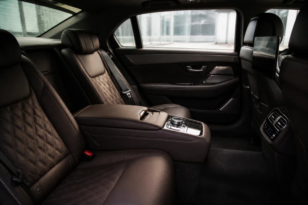 Quiet executive sedan rear cabin for best cars to rent Dubai between GITEX sessions