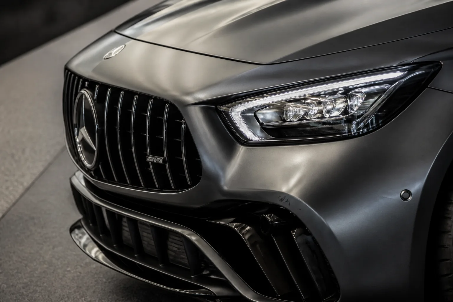 Mercedes-AMG Panamericana grille detail for Mercedes AMG GT rental Dubai identity