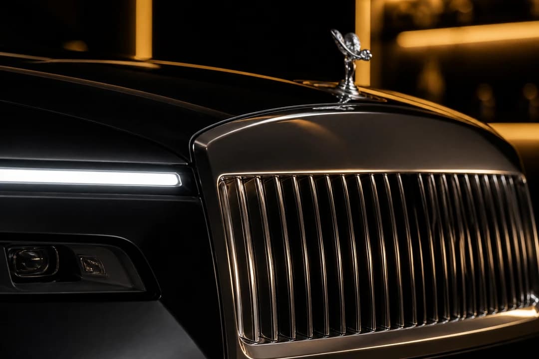Rolls-Royce Spectre Pantheon grille and Spirit of Ecstasy detail for Rolls-Royce Spectre rental Dubai guide presence