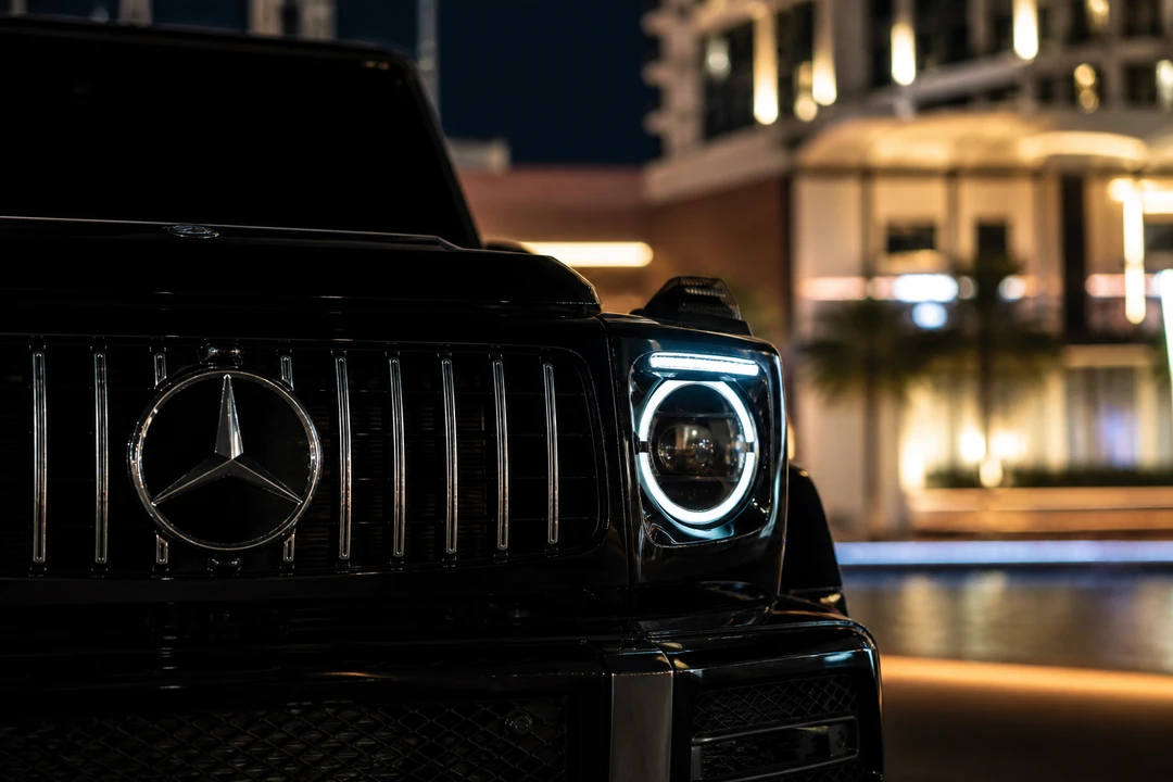 Mercedes-Benz G63 Facelift grille and slim LED headlight detail for updated AMG road presence